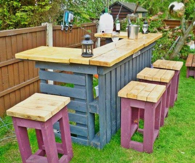 Illustration de l'article : This dirty pallet doesn’t look like much, but when you see this, you’ll want to do it for yourself!