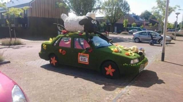 Illustration de l'article : The 30 craziest cars in the world!