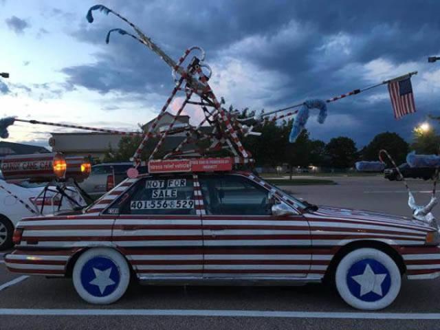 Illustration de l'article : The 30 craziest cars in the world!