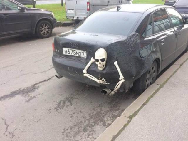 Illustration de l'article : The 30 craziest cars in the world!