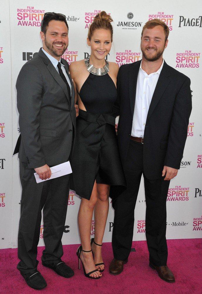 Illustration de l'article : 24 photos of celebrities with their brothers and sisters that you never knew about!