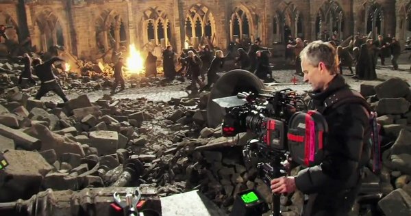 Illustration de l'article : Which of these 35 funny shots from the filming of Harry Potter are the funniest?
