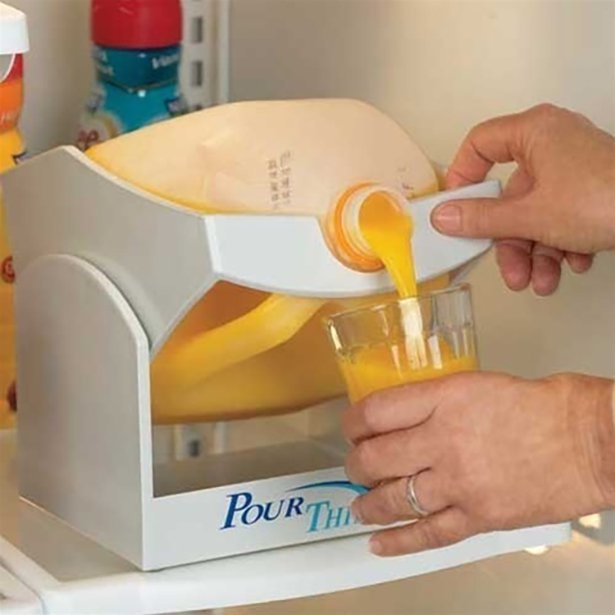 Illustration de l'article : Which of these 14 useless items for lazy people are the funniest?