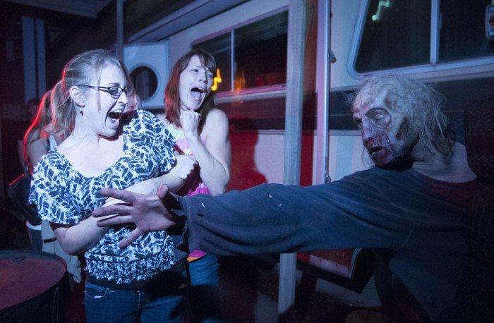 Illustration de l'article : 20 photos from &ldquo;The Walking Dead Attraction&rdquo;! Which ones will scare you the most?
