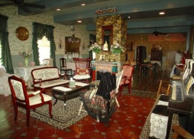 Illustration de l'article : To stay in this hotel, you have to sign a waiver, because it&rsquo;s haunted...