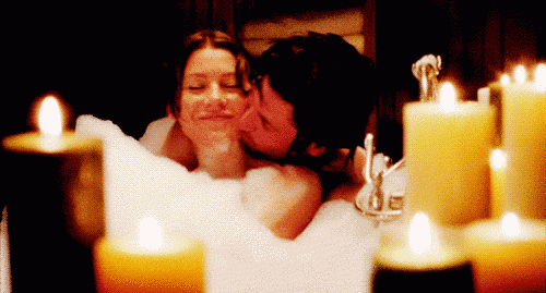 Illustration de l'article : 19 couples from the most legendary TV shows!