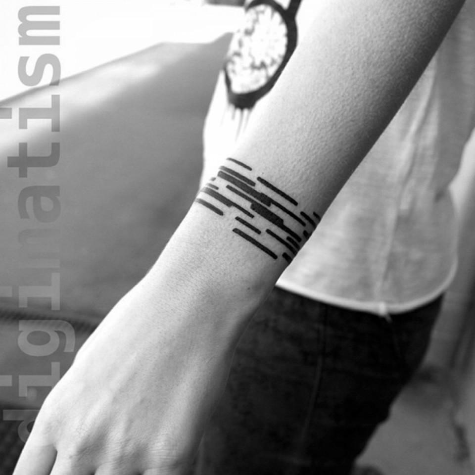 Illustration de l'article : 19 minimalist Blackwork tattoos that were made with a computer! Which ones are the craziest?