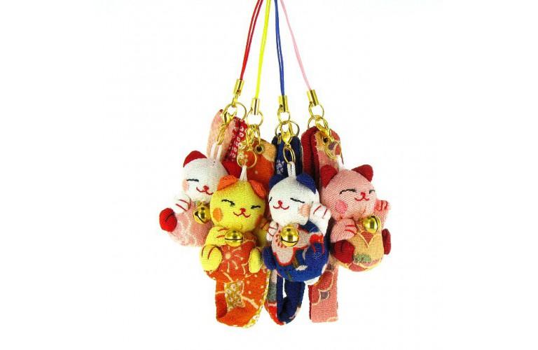 Illustration de l'article : The 9 worst things we did with our first cell phones!