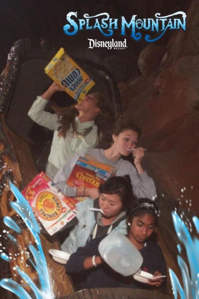 Illustration de l'article : Which of these 18 hilarious photos taken on amusement park rides are the most unusual?