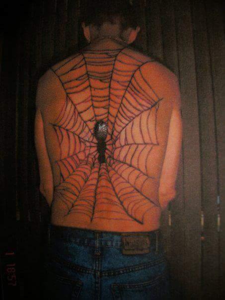 Illustration de l'article : 19 tattoos you definitely don’t want to copy! Which ones are the worst?