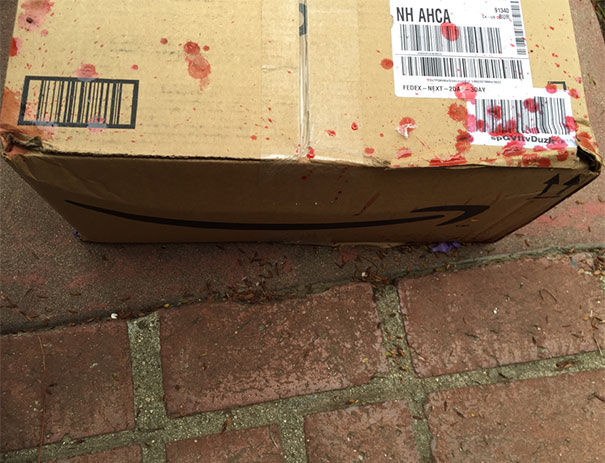 Illustration de l'article : 14 delivery people who completely failed at their deliveries