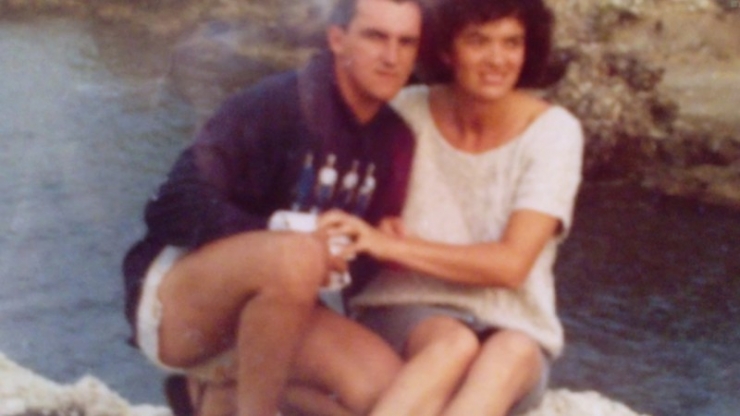 Illustration de l'article : This woman has spent ,000 to achieve the perfect look... What do you think, after seeing her before pictures?