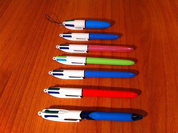 Illustration de l'article : 13 things we all used to do in school! Which ones do you recognize?