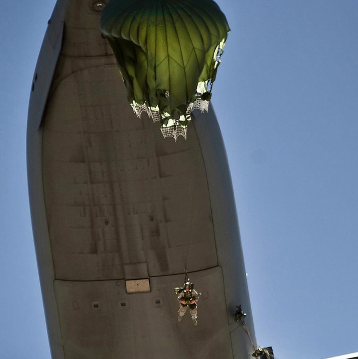 Illustration de l'article : 24 spectacular photographs unveil the US military in action!