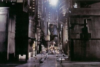 Illustration de l'article : 24 famous movie scenes that were filmed using realistic miniature models!