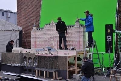 Illustration de l'article : 24 famous movie scenes that were filmed using realistic miniature models!