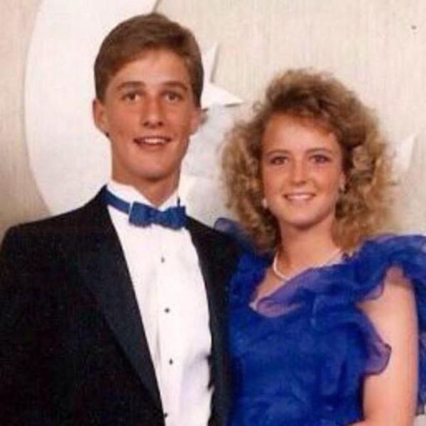 Illustration de l'article : 14 photos of American celebrities at their prom before they became famous
