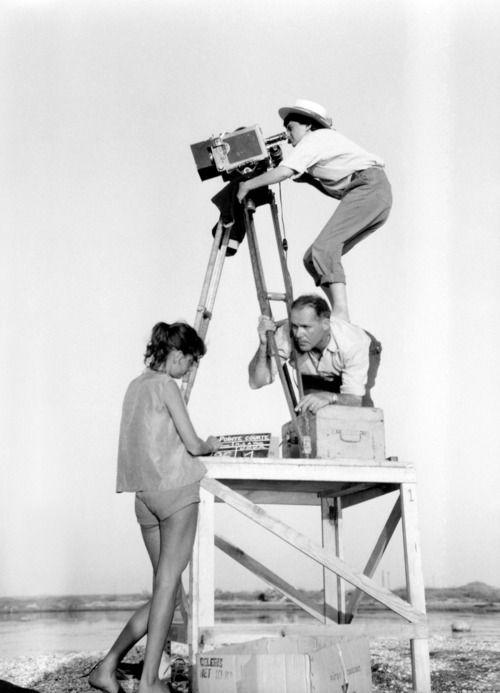 Illustration de l'article : 32 historic photos of movie scenes you've never seen before!