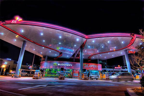 Illustration de l'article : The 20 most beautiful McDonald’s in the world!