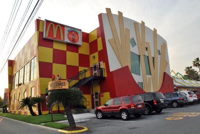 Illustration de l'article : The 20 most beautiful McDonald’s in the world!