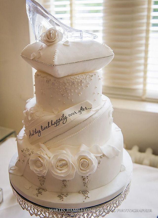 Illustration de l'article : 20 wedding cakes for anyone who loves Disney