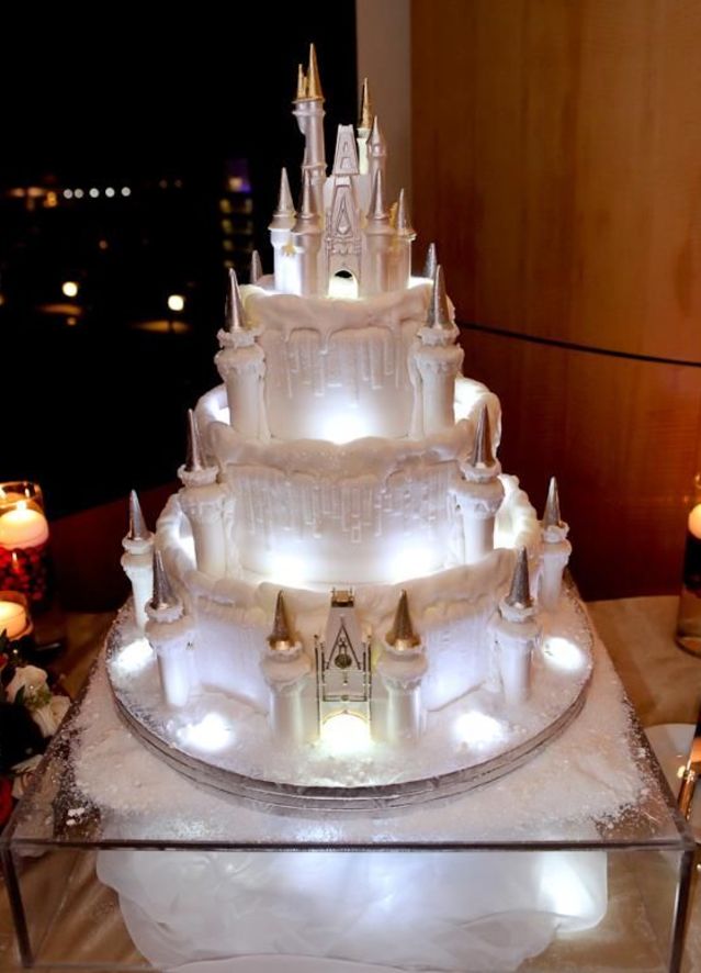 Illustration de l'article : 20 wedding cakes for anyone who loves Disney