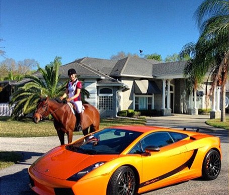 Illustration de l'article : Among these 29 pictures of rich kids posting their fortunes on Instagram, which is the worst?