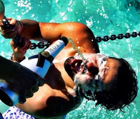 Illustration de l'article : Among these 29 pictures of rich kids posting their fortunes on Instagram, which is the worst?