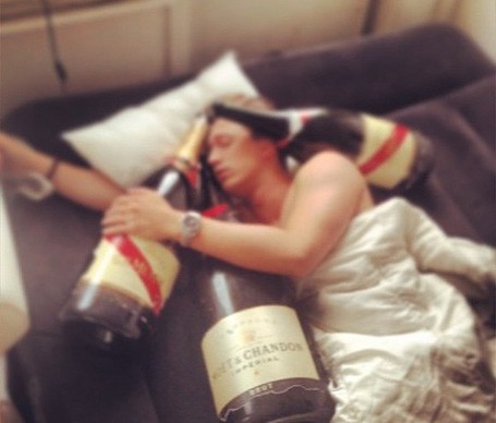 Illustration de l'article : Among these 29 pictures of rich kids posting their fortunes on Instagram, which is the worst?