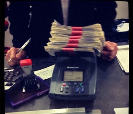 Illustration de l'article : Among these 29 pictures of rich kids posting their fortunes on Instagram, which is the worst?