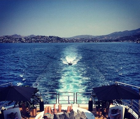 Illustration de l'article : Among these 29 pictures of rich kids posting their fortunes on Instagram, which is the worst?