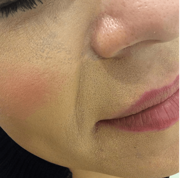 Illustration de l'article : 16 photos of people who have abused makeup!