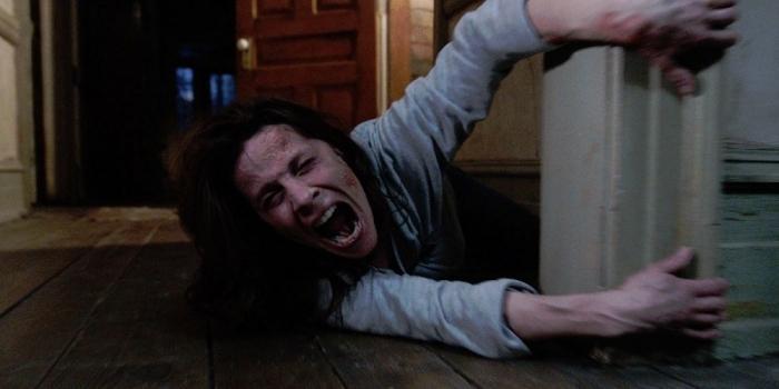 Illustration de l'article : 13 completely absurd things that heroes in horror films do!
