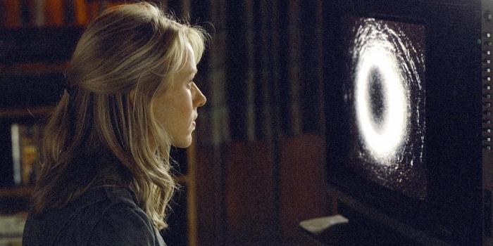 Illustration de l'article : 13 completely absurd things that heroes in horror films do!