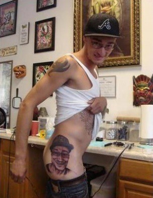 Illustration de l'article : Top 37 portrait tattoos that were total fails