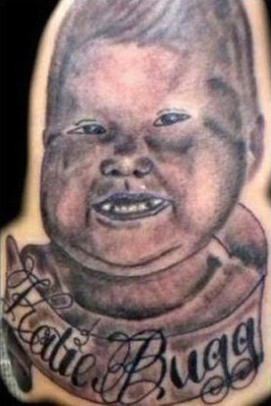 Illustration de l'article : Top 37 portrait tattoos that were total fails