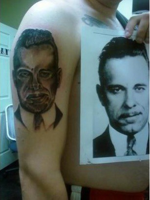 Illustration de l'article : Top 37 portrait tattoos that were total fails