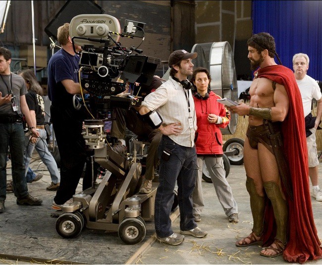 Illustration de l'article : These 40 behind-the-scenes shots of actors will change the way you watch these movies