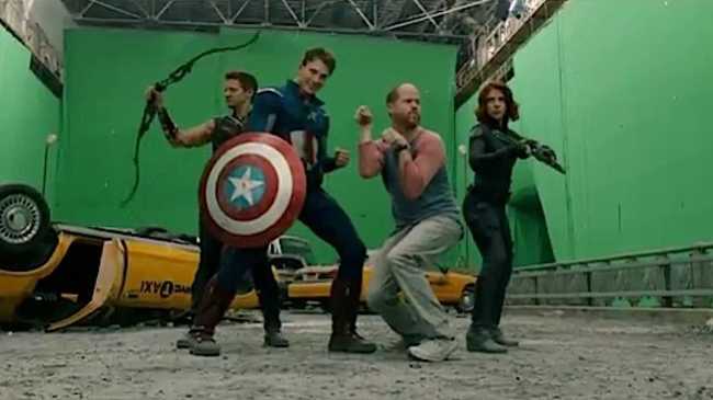 Illustration de l'article : These 40 behind-the-scenes shots of actors will change the way you watch these movies