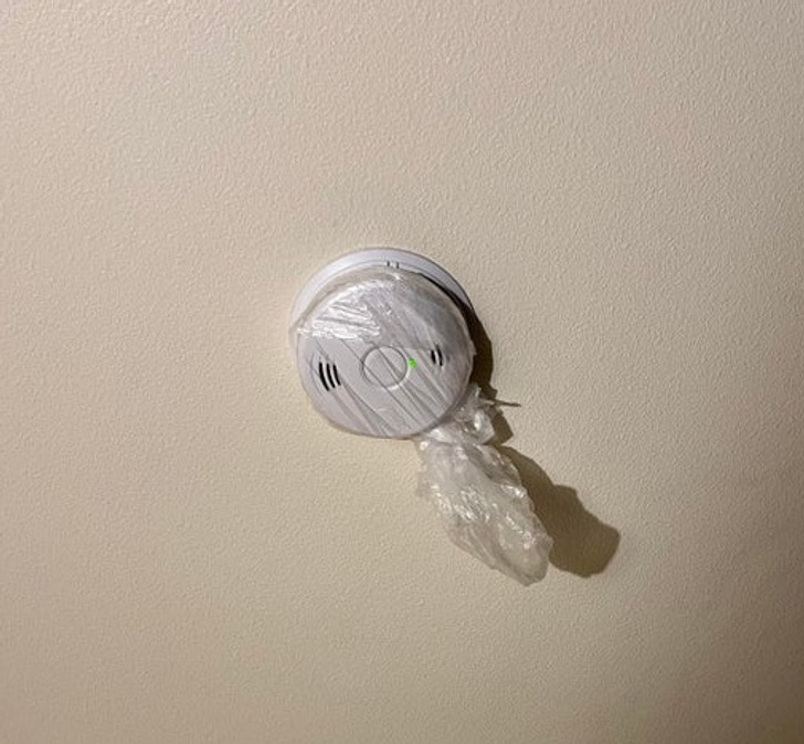 Illustration de l'article : 18 hotel patrons who found a surprise waiting for them