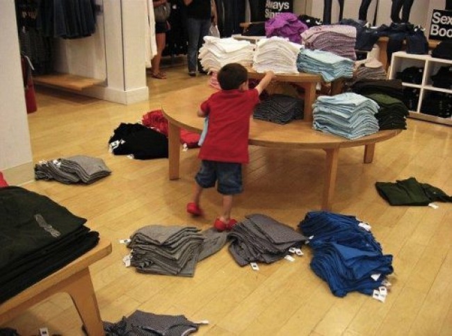 Illustration de l'article : 18 reasons why you should never leave your kids up to their own devices!