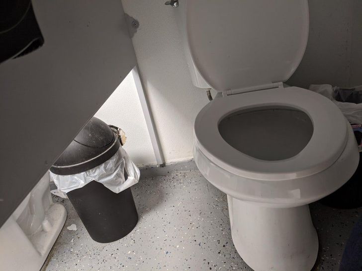 Illustration de l'article : 16 terrible bathroom and restroom fails
