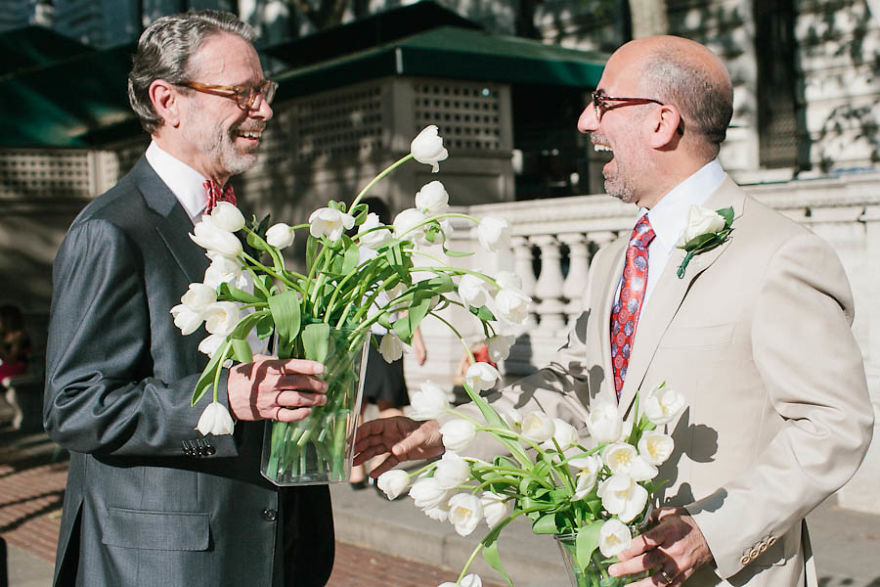 Illustration de l'article : Love has no boundaries, and these 120 gay wedding photos just make you want to love each other!