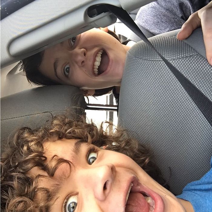 Illustration de l'article : 20 adorable photos of the Stranger Things cast hanging out together