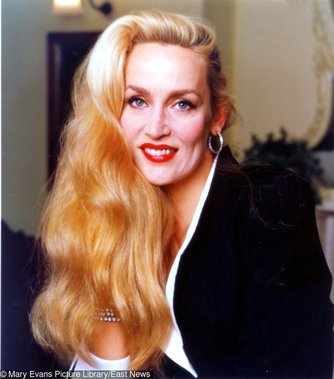 Illustration de l'article : Would you be able to recognize these 13 famous kids' celebrity moms?