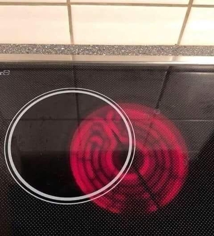 Illustration de l'article : 18 people who tried and failed at their job