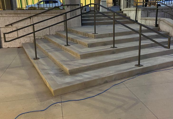 Illustration de l'article : 20 professionals who really didn't think things through