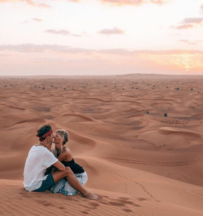 Illustration de l'article : This couple earns up to ,000 per photo on Instagram while traveling, and this is how they do it!