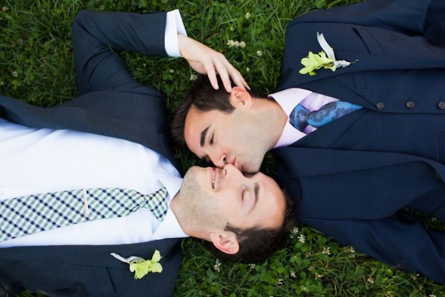 Illustration de l'article : Love has no boundaries, and these 120 gay wedding photos just make you want to love each other!