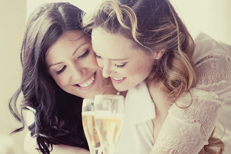 Illustration de l'article : Love has no boundaries, and these 120 gay wedding photos just make you want to love each other!